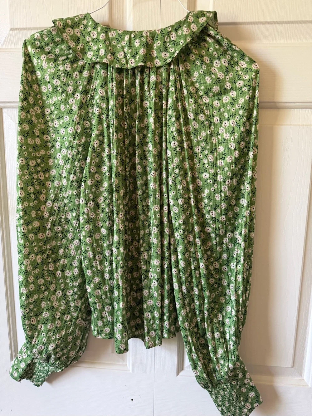 Anthropologie Button-Front Peasant Blouse Green Floral Satin NWT Size M - Picture 3 of 7